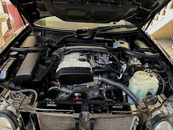 Mercedes E 200 2000, 229,000 km - 2.0 l - Gəncə