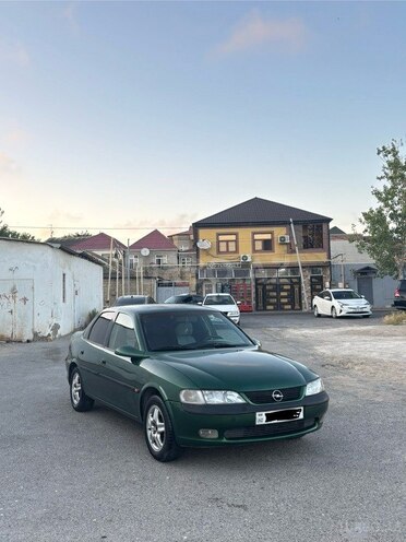 Opel Vectra 1996, 260,000 km - 2.0 л - Bakı