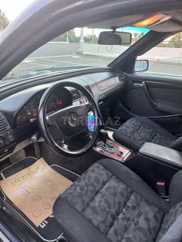Mercedes C 180-6