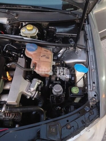 Volkswagen Passat 2001, 189,000 km - 1.8 l - Bakı