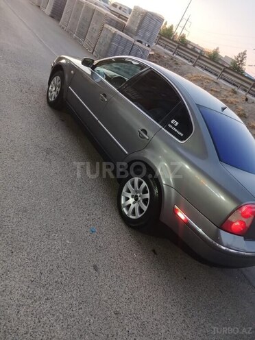Volkswagen Passat 2001, 189,000 km - 1.8 l - Bakı