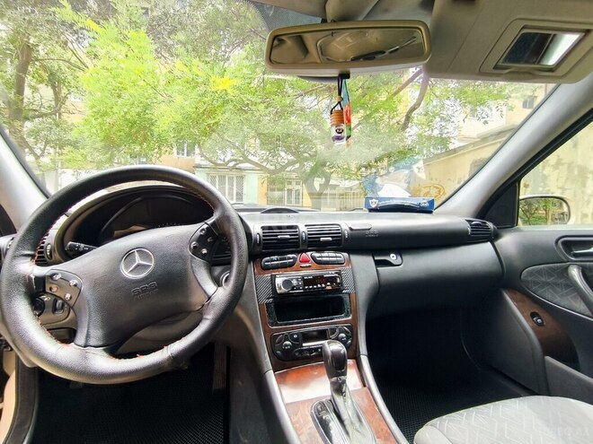 Mercedes C 180 2001, 389,230 km - 2.0 l - Bakı