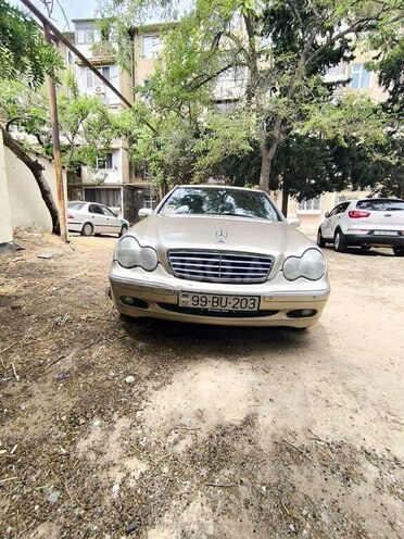 Mercedes C 180 2001, 389,230 km - 2.0 l - Bakı