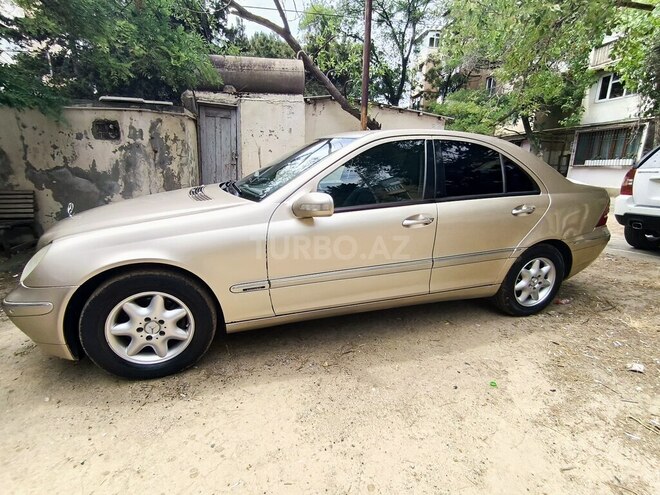 Mercedes C 180 2001, 389,230 km - 2.0 l - Bakı