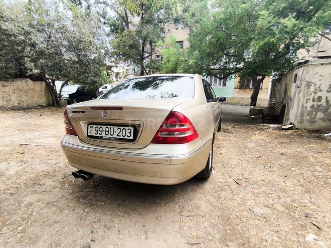 Mercedes C 180 2001, 389,230 km - 2.0 l - Bakı