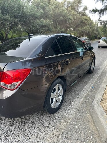 Chevrolet Cruze-5