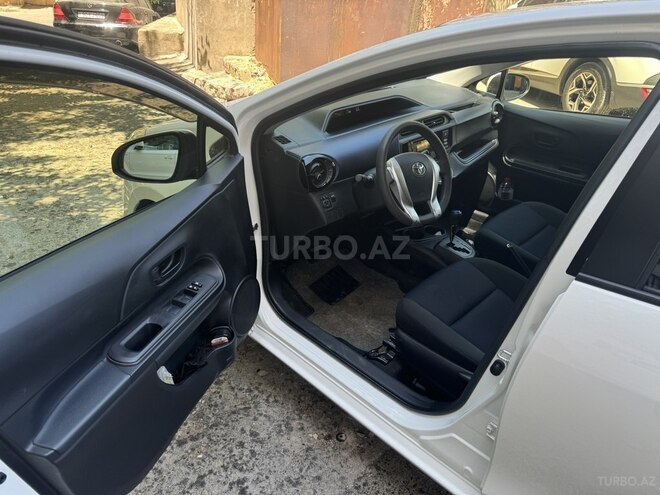 Toyota Aqua 2017, 80,000 km - 1.5 l - Bakı