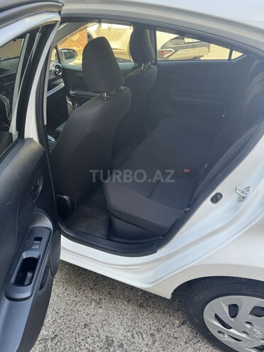 Toyota Aqua 2017, 80,000 km - 1.5 l - Bakı