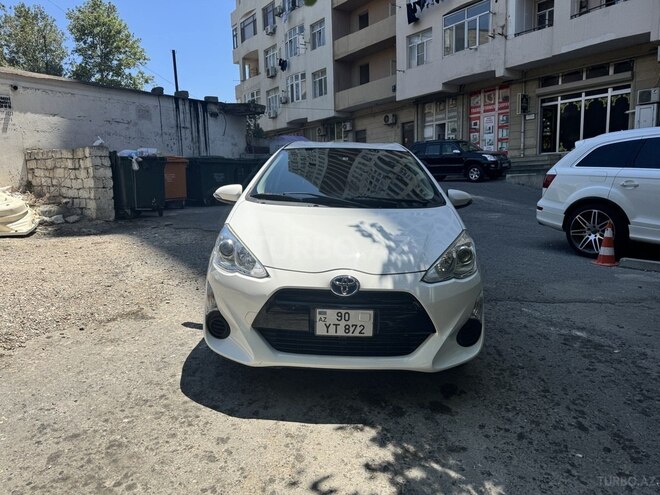 Toyota Aqua 2017, 80,000 km - 1.5 l - Bakı