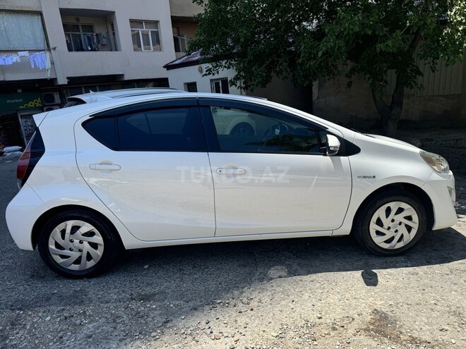 Toyota Aqua 2017, 80,000 km - 1.5 l - Bakı