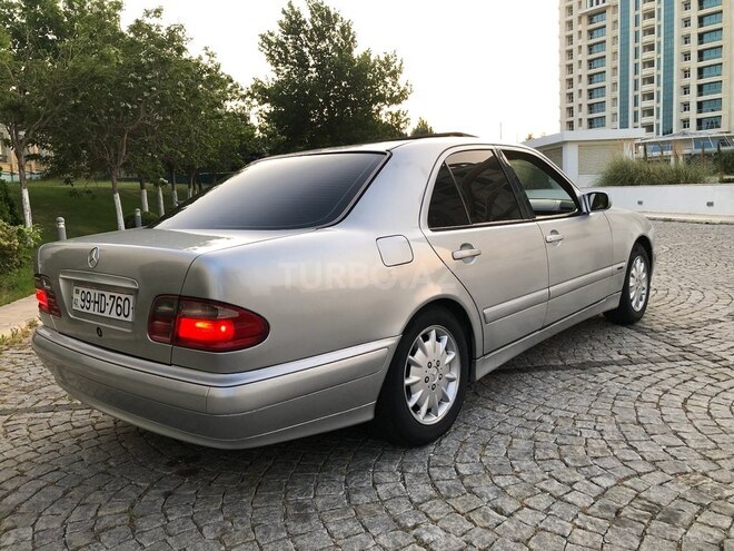 Mercedes E 220 d 1999, 490,000 km - 2.2 л - Bakı