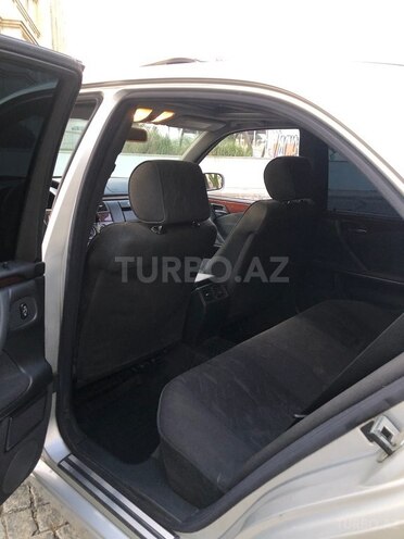 Mercedes E 220 d 1999, 490,000 km - 2.2 л - Bakı