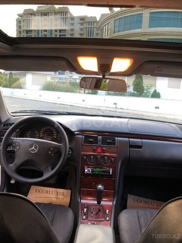 Mercedes E 220 d 1999, 490,000 km - 2.2 л - Bakı