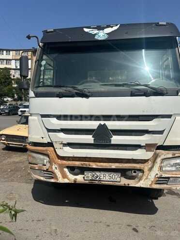 HOWO Sinotruk 2013, 350,000 km - 9.5 l - Bakı