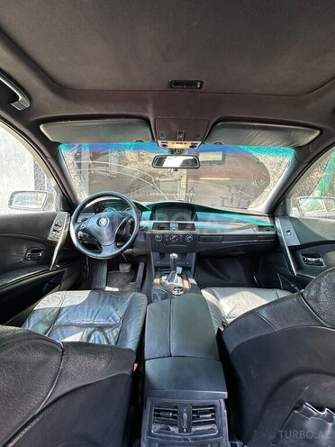 BMW 525 2004, 286,000 km - 2.5 l - Gəncə