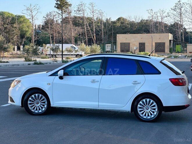 SEAT Ibiza-3