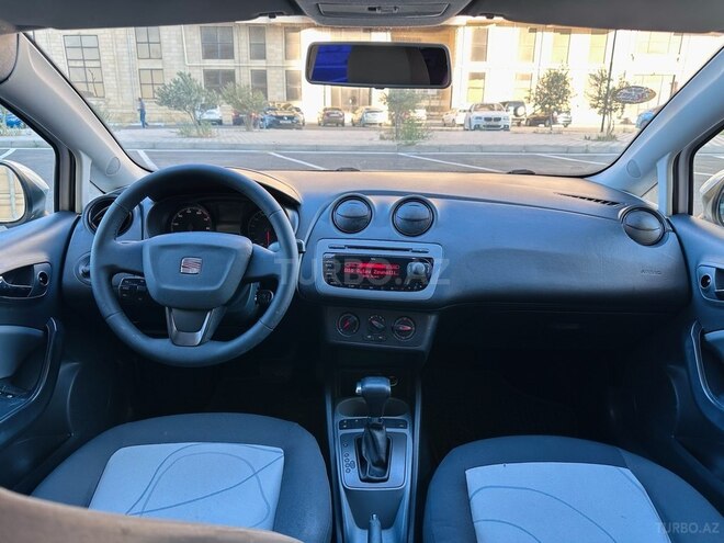 SEAT Ibiza-9