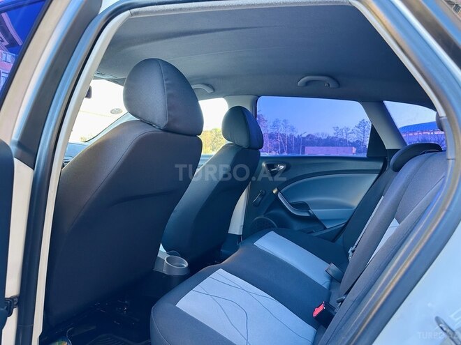 SEAT Ibiza-17