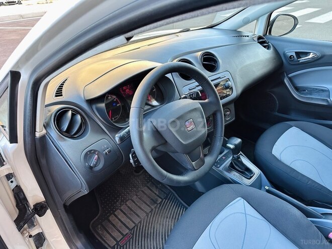 SEAT Ibiza-15