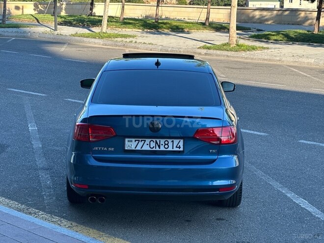 Volkswagen Jetta-2