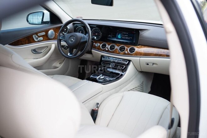Mercedes E 300 2017, 240,000 km - 2.0 л - Gəncə