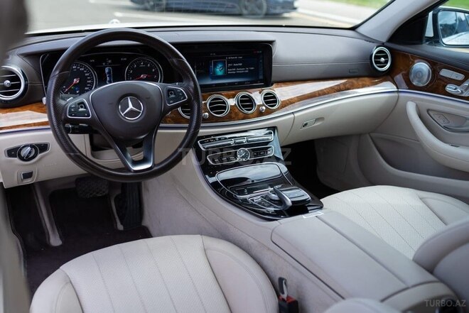 Mercedes E 300 2017, 240,000 km - 2.0 л - Gəncə
