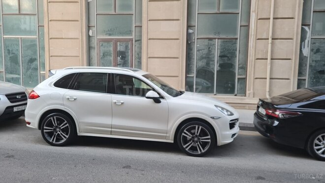 Porsche Cayenne-3