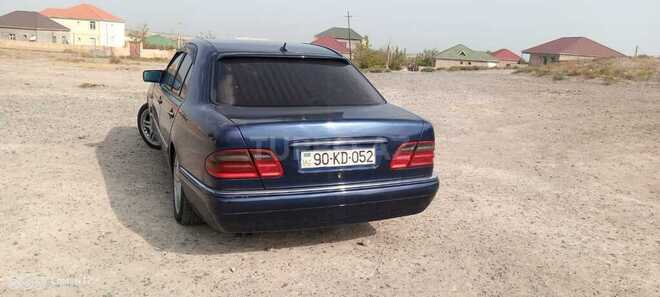 Mercedes E 240 1999, 555,555 km - 2.4 л - Naftalan