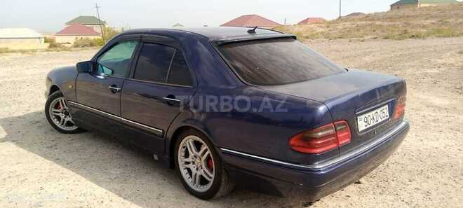 Mercedes E 240 1999, 555,555 km - 2.4 л - Naftalan