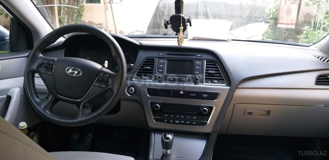 Hyundai Sonata-7