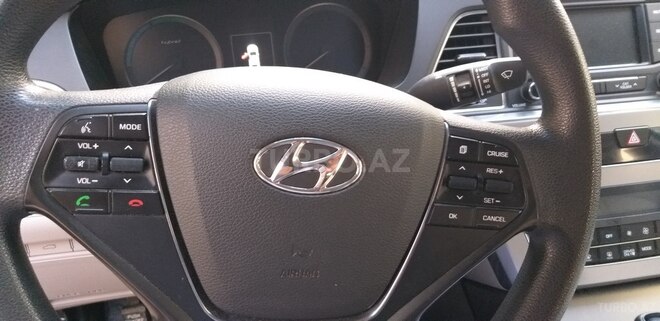 Hyundai Sonata-10