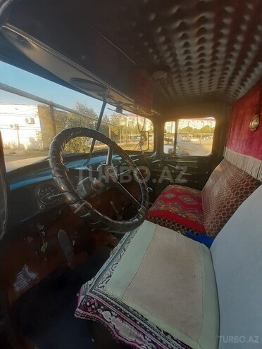 ZIL 131-8