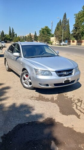 Hyundai Sonata-2