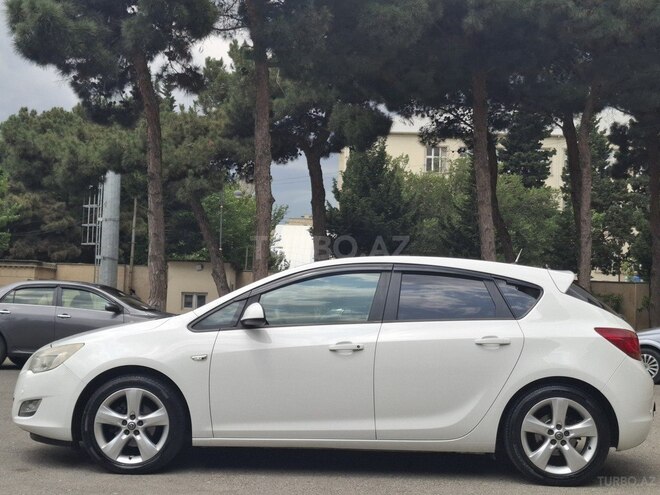 Opel Astra 2011, 340,651 km - 1.3 l - Bakı
