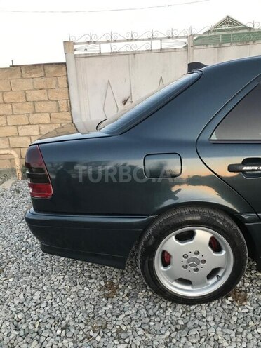 Mercedes C 240 1997, 450,000 km - 2.4 l - Kürdəmir
