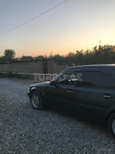 Mercedes C 240 1997, 450,000 km - 2.4 l - Kürdəmir