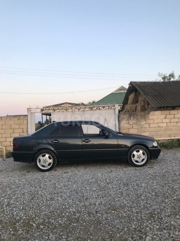 Mercedes C 240 1997, 450,000 km - 2.4 l - Kürdəmir