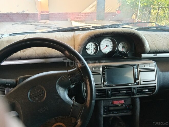 Nissan X-Trail 2002, 310,000 km - 2.0 л - Salyan