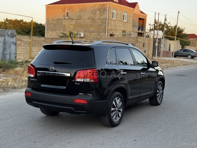 Kia Sorento-12