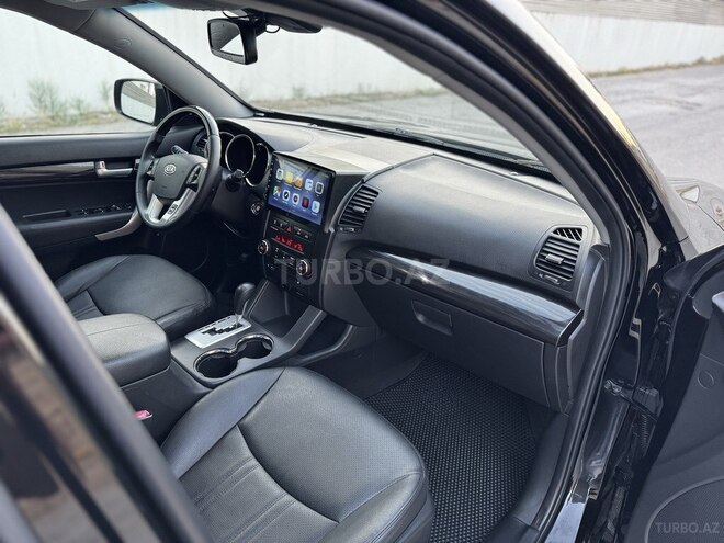 Kia Sorento-18