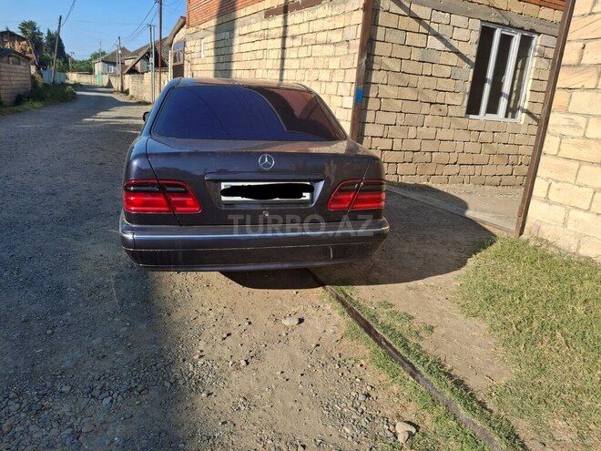 Mercedes E 270 2000, 480,000 km - 2.7 л - Bakı