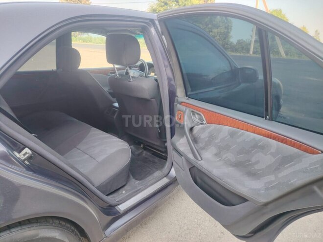 Mercedes E 270 2000, 480,000 km - 2.7 л - Bakı