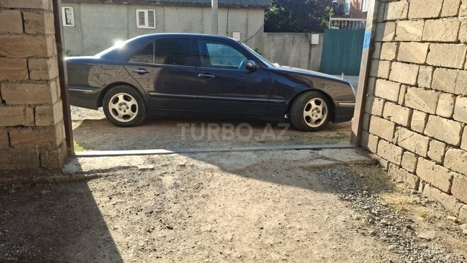 Mercedes E 270 2000, 480,000 km - 2.7 л - Bakı