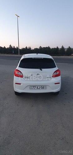 Mitsubishi Mirage 2019, 133,576 km - 1.2 л - Bakı