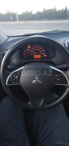 Mitsubishi Mirage 2019, 133,576 km - 1.2 л - Bakı