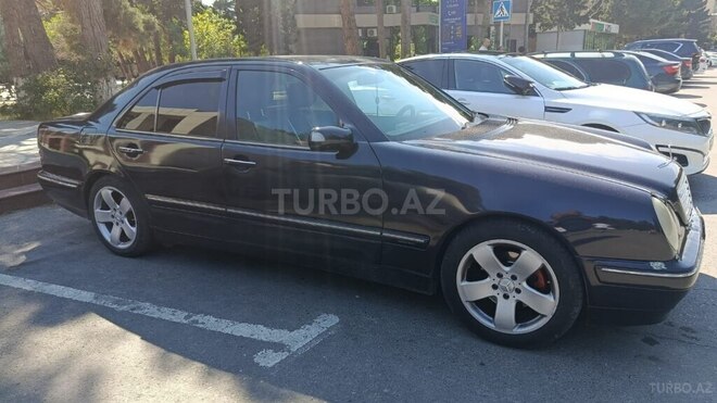 Mercedes E 270 2001, 344,000 km - 2.7 l - Sumqayıt