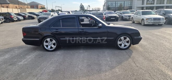 Mercedes E 270 2001, 344,000 km - 2.7 l - Sumqayıt