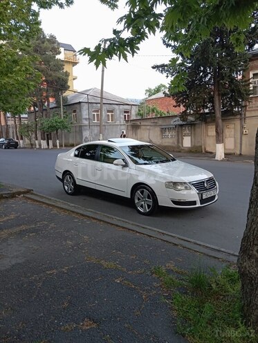 Volkswagen Passat 2008, 258,423 km - 2.0 l - Zaqatala