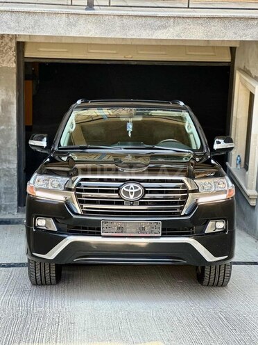 Toyota Land Cruiser-2