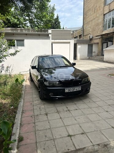 BMW 320-1